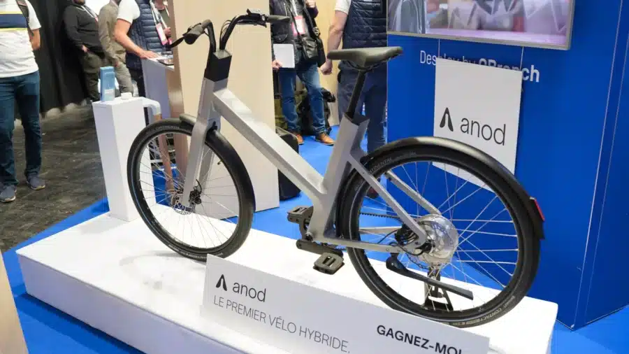 Comment ce vélo électrique hybride roule avec une aussi petite batterie ?
