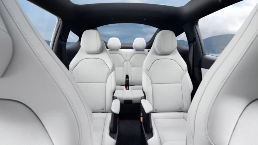 Tesla adapte le Model YL pour les grandes familles avec une version 6 places