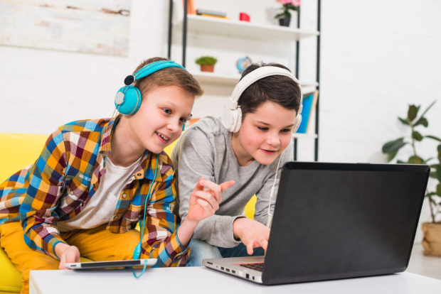 Comment la Transcription Audio en Texte Révolutionne L’accessibilité Éducative?